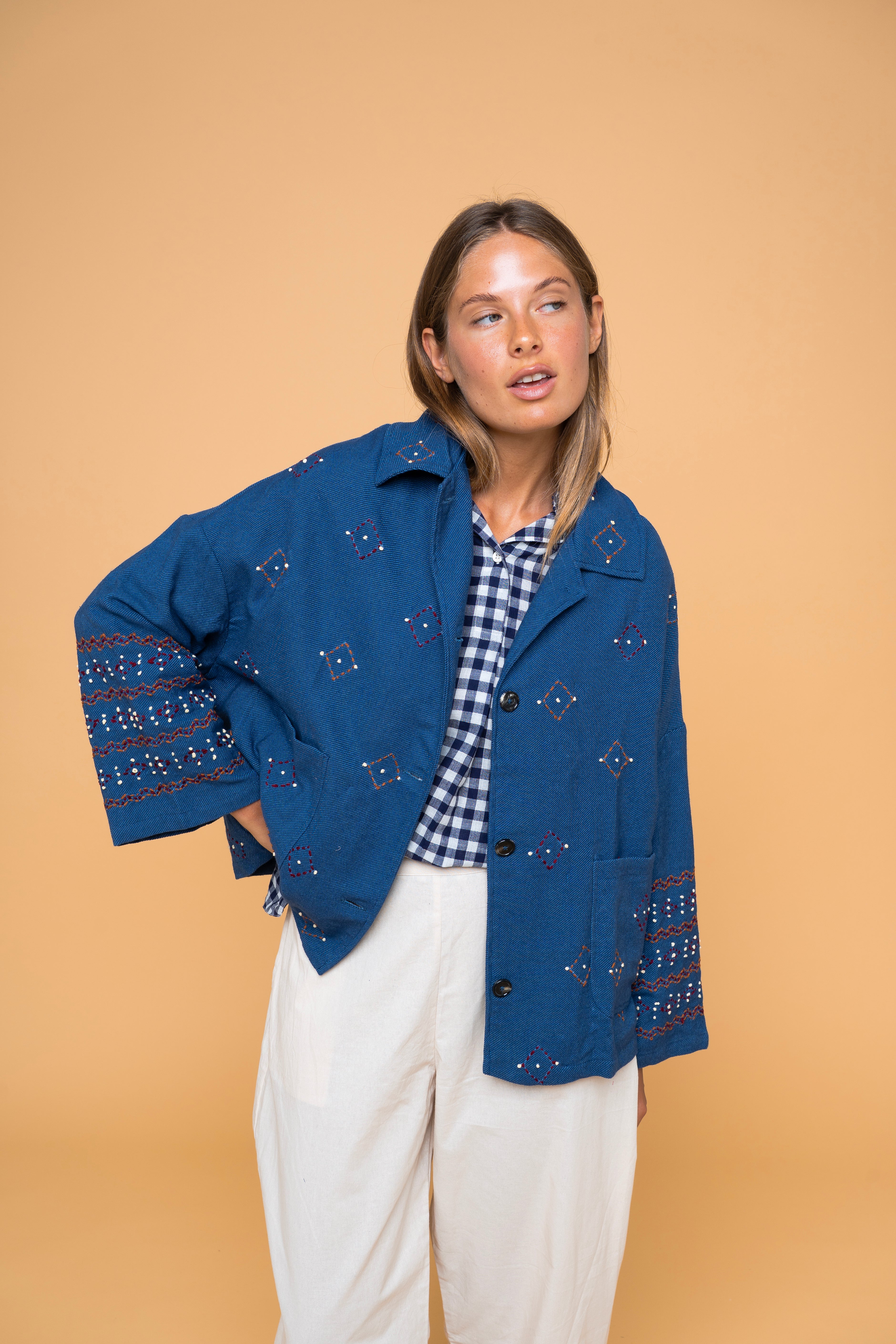 Lara Jeans giacca over cotone jeans blu ricami geometrici donna FrancescaBi artigianale