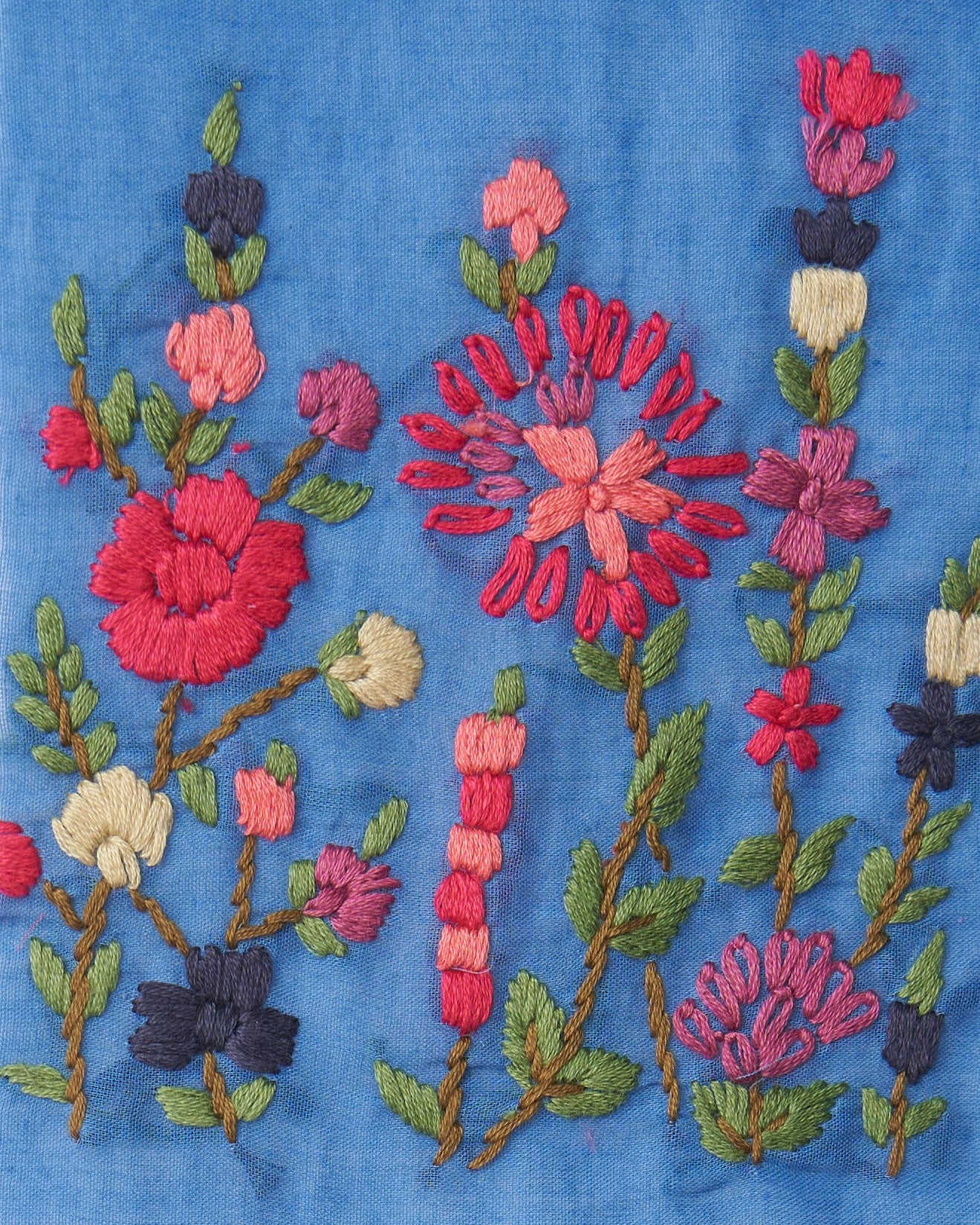 Tessuto cotone blu ricamo floreale colorato FrancescaBi