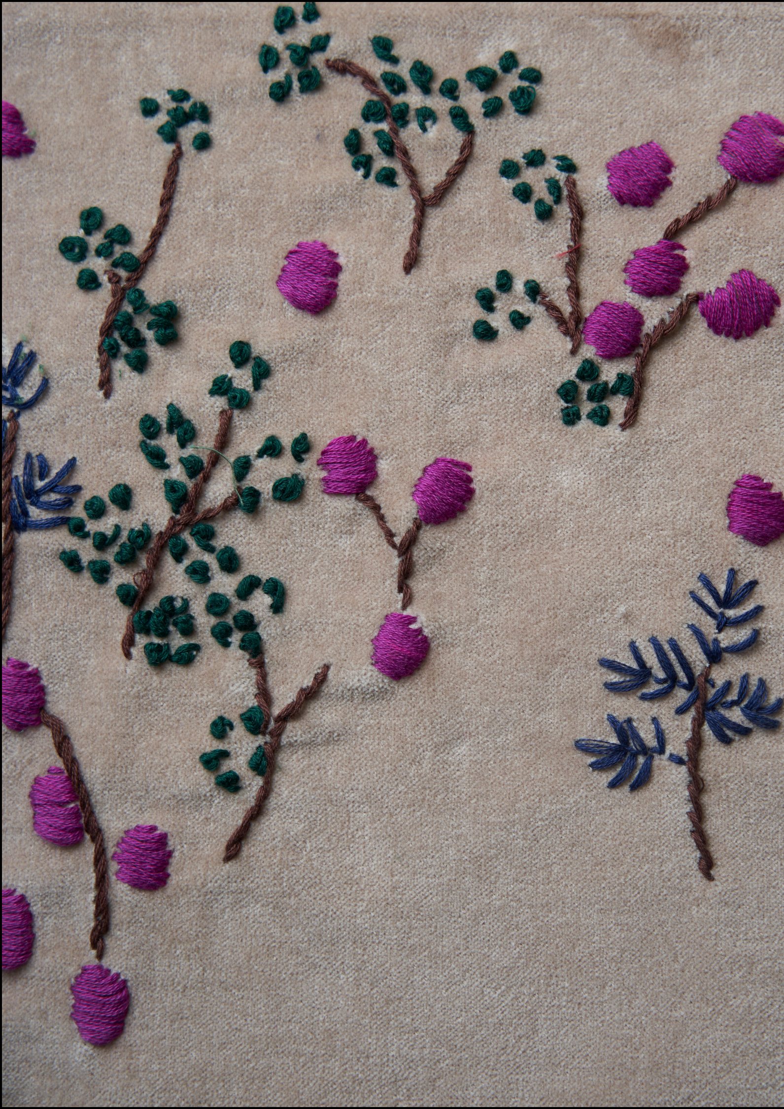 Smilla Velluto Bosco, Beige and Pink