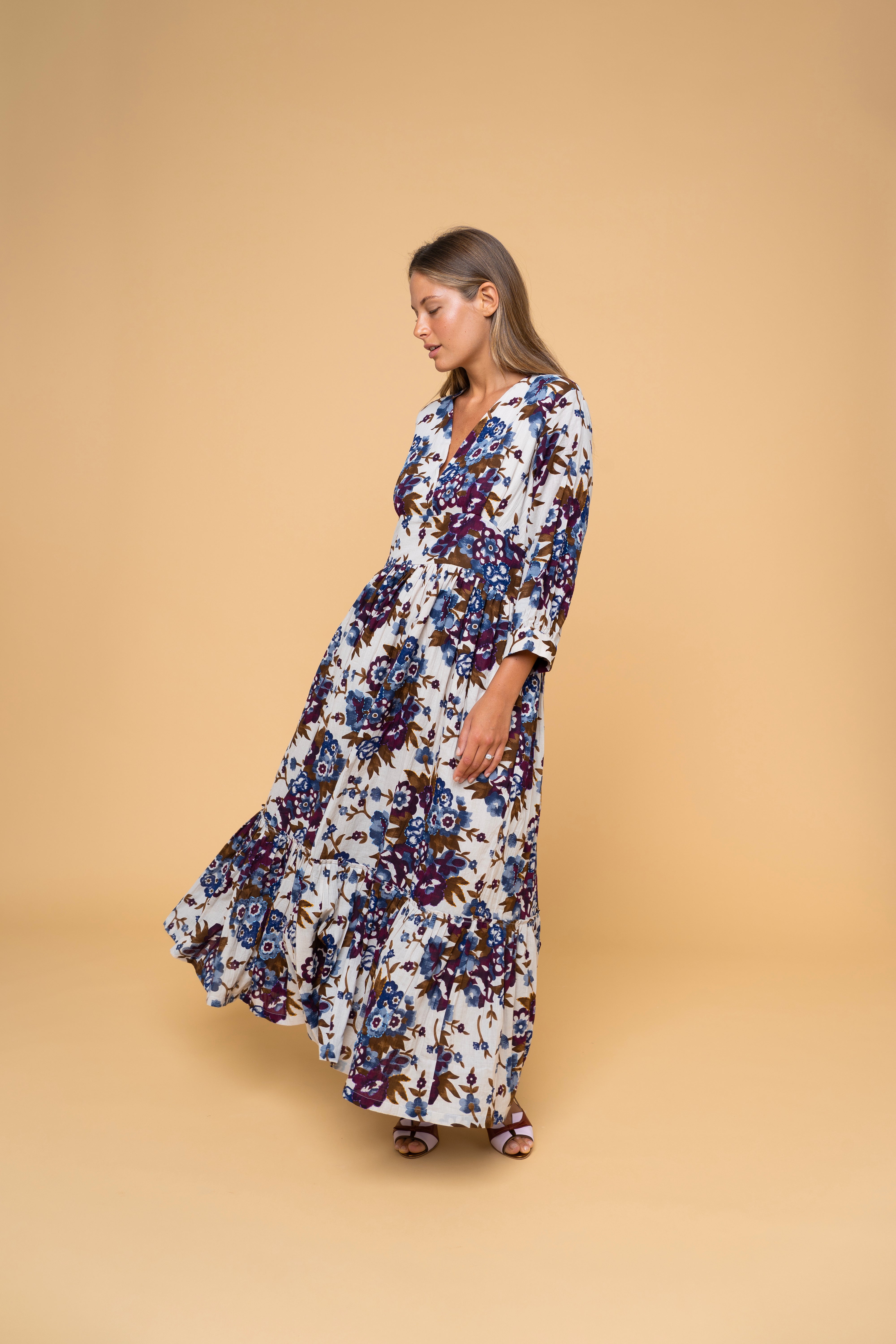 Ischia Fiori abito cotone stampato floreale blu balza scollo V donna FrancescaBi