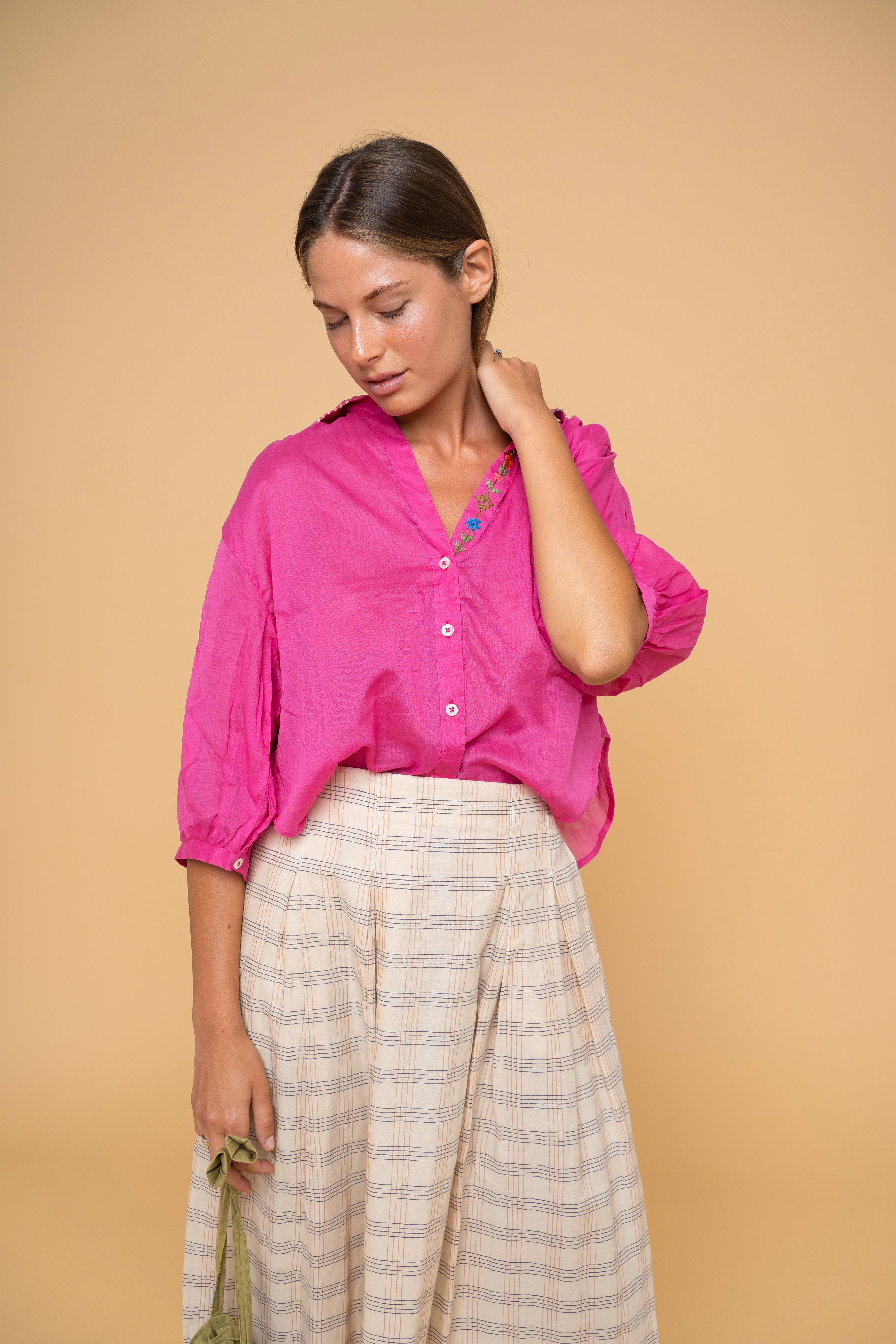 Marseille Prato camicetta cotone scollo V maniche ampie rosa ricami floreali donna FrancescaBi