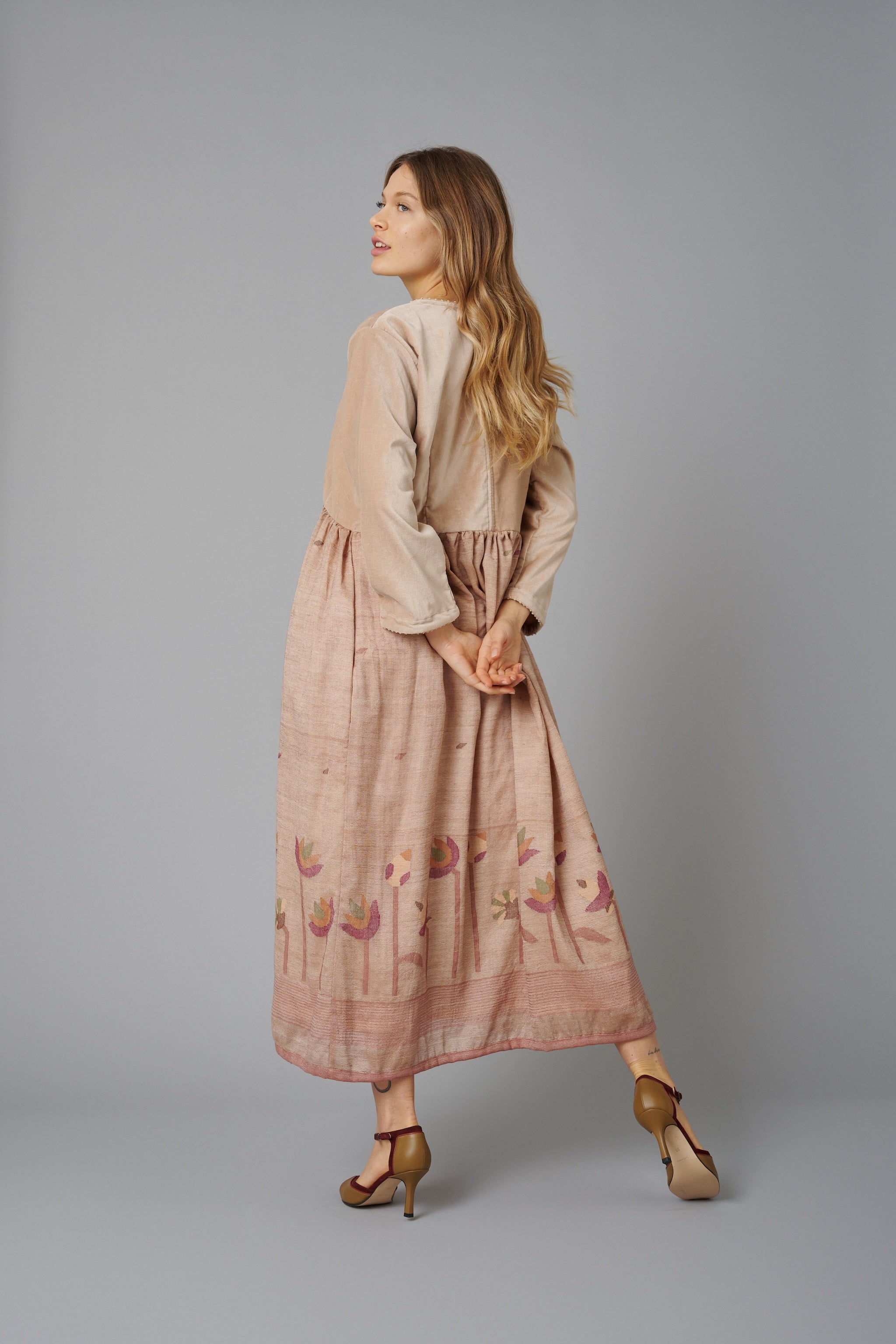 Salina Jamdani Flowers, Cotton and wool