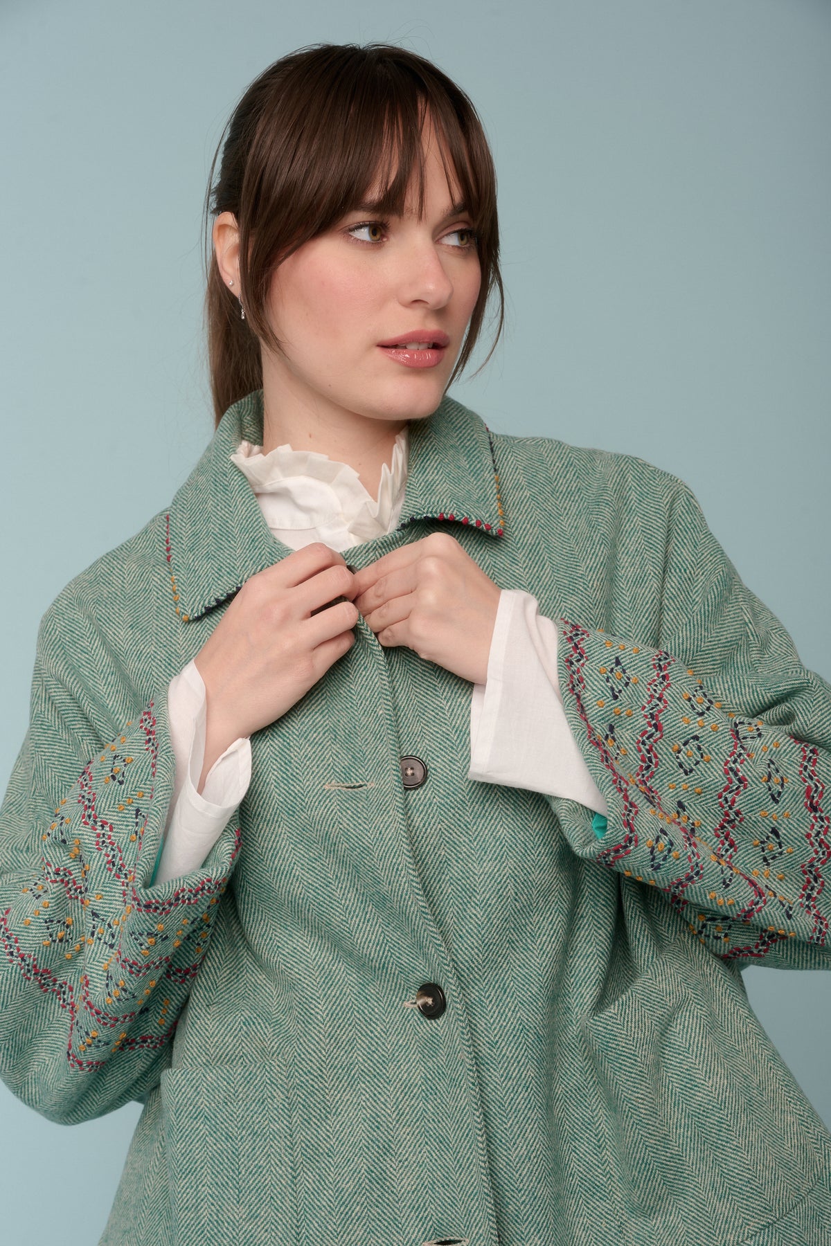 Lara Tweed
